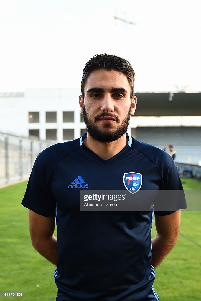 romain-del-castillo-of-bourg-en-bresse-during-the-ligue-2-match-picture-id611701856 Thumbnail