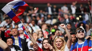 Russia Fans.jpg Thumbnail