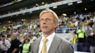 christoph-daum-fenerbahce-2010_1fljtwi32g0wf1mnpd5jyi6hxi.jpg Thumbnail