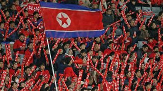 North Korea Fans.jpg Thumbnail