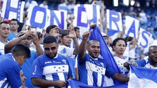 Honduras Fans.jpg Thumbnail